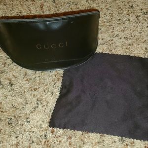 Gucci Sunglass case and Cleanning Cloth